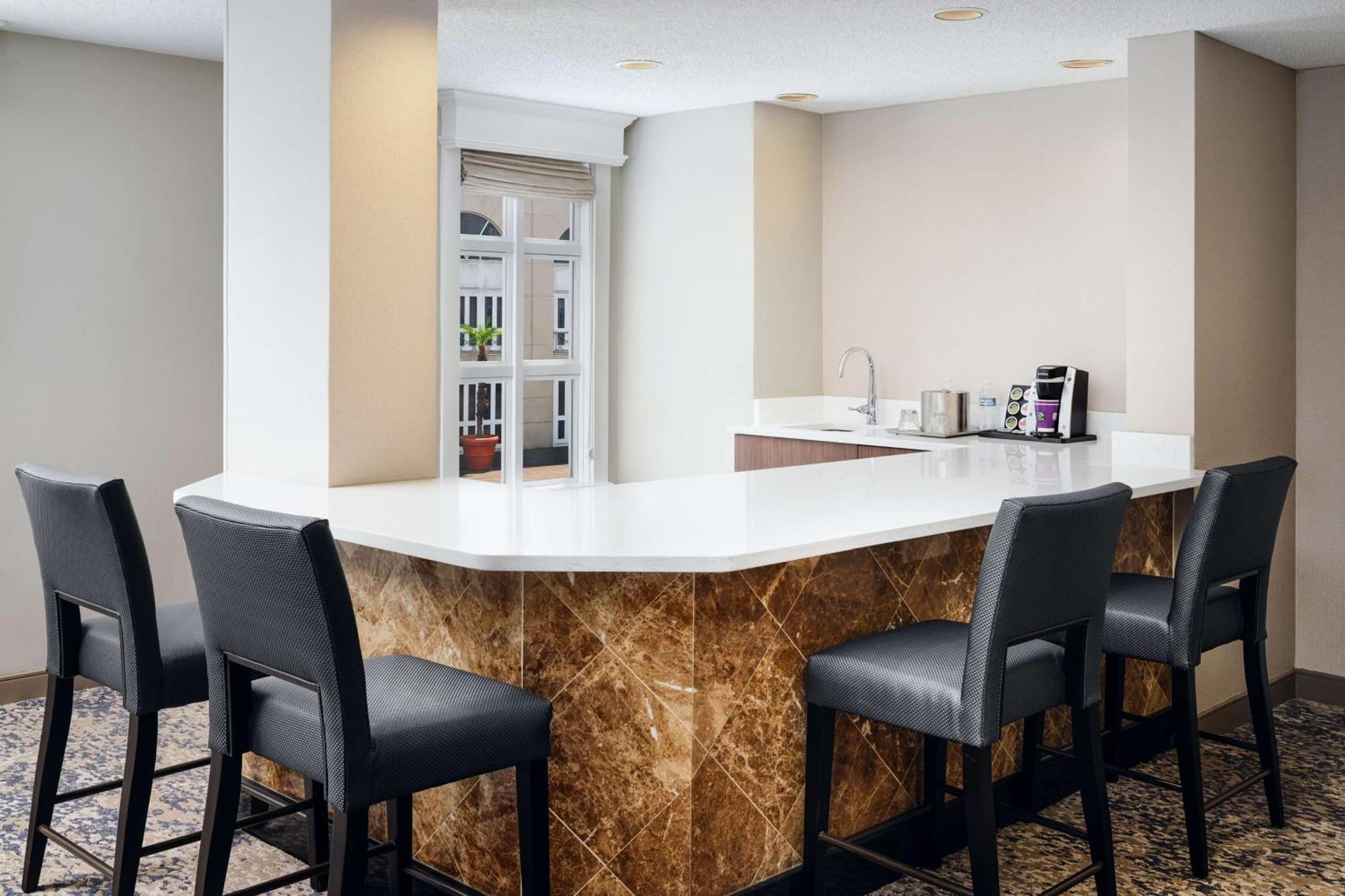Hilton New Orleans Riverside Dış mekan fotoğraf